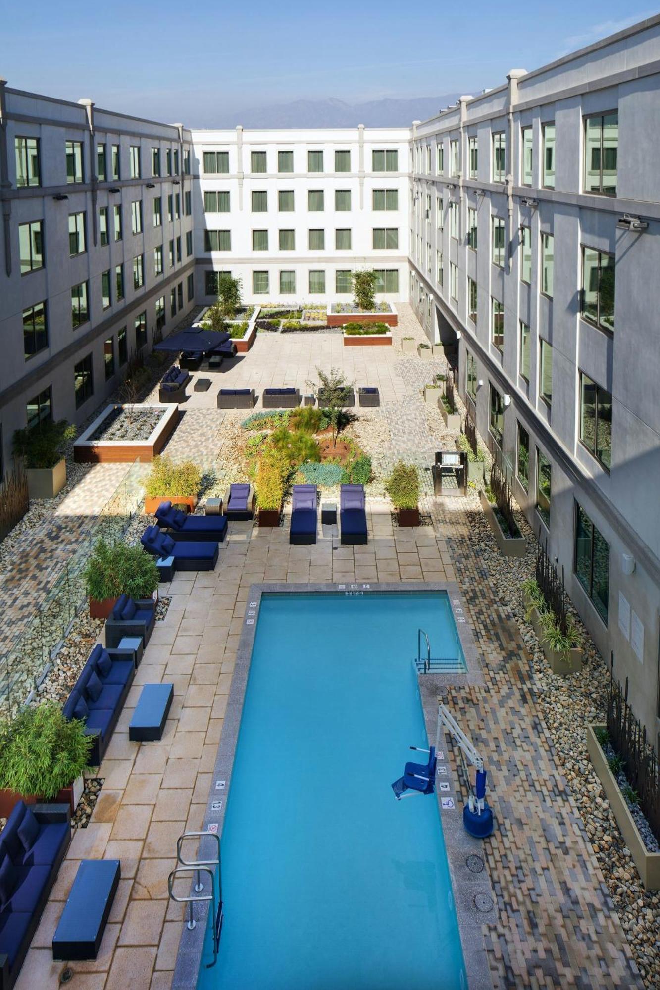 Sheraton Los Angeles San Gabriel Kültér fotó